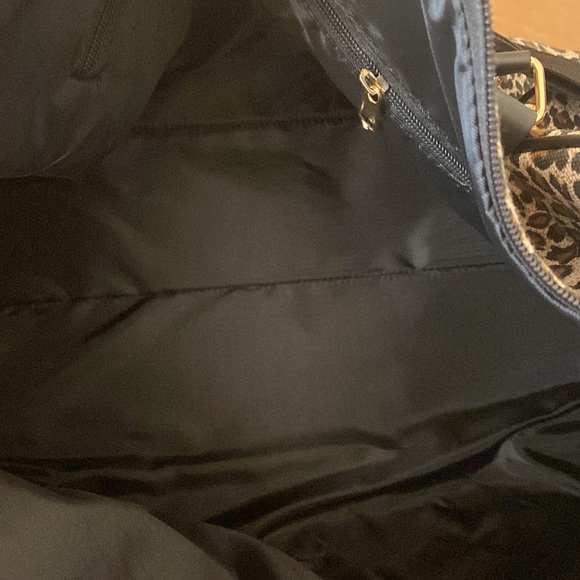 adrienne vittadini duffle bag - Picture 3 of 5